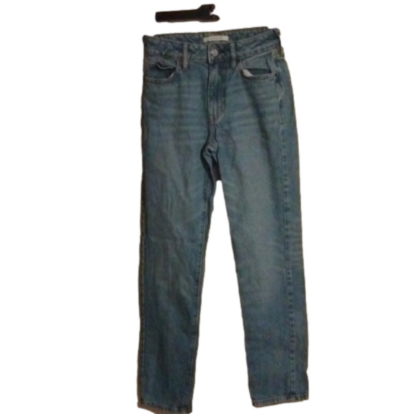 Pacsun size 22 Lighter wash mom jean. Good used condition, no flaws. - Picture 1 of 11